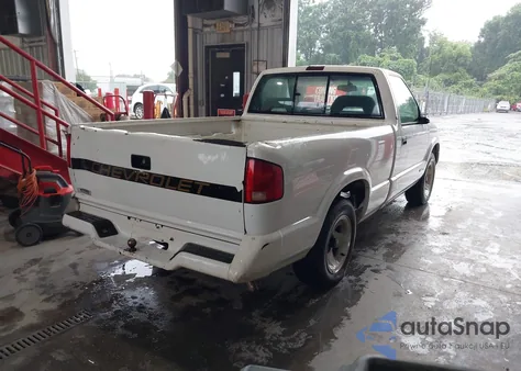 1994 Chevrolet S Truck S10 z USA, uszkodzony, nr VIN 1GCCS1447R8173085